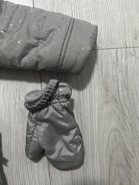 Moderna zimná vetrovka s odopinatelnymi rukavickam, coccodrillo,86