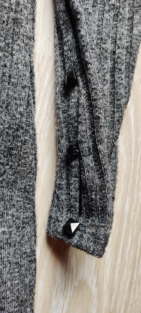 Upletove daty, reserved,134