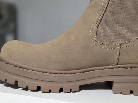 Členkove čižmy, 38