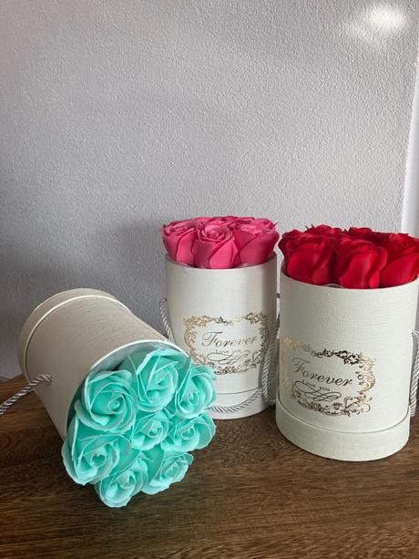 Darčekový box z mydlových ruží, 