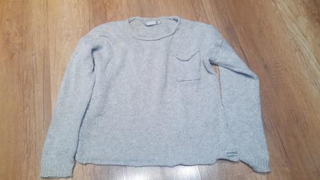 Dievčenský sveter, 146