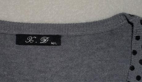 Bodkovaný svetrík, 176