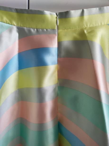 Překrásná sukně vhodná na oslavy, xs