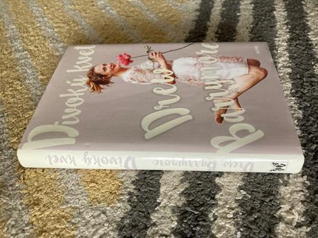 Divoký kvet drew barrymore, 