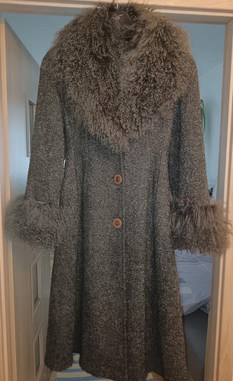 Teplý kabát, s