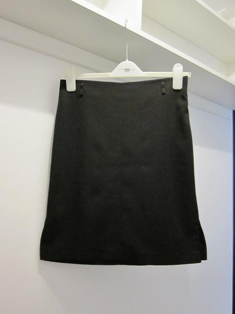 Cierna sukna s rozparkami na bokoch, terranova,38