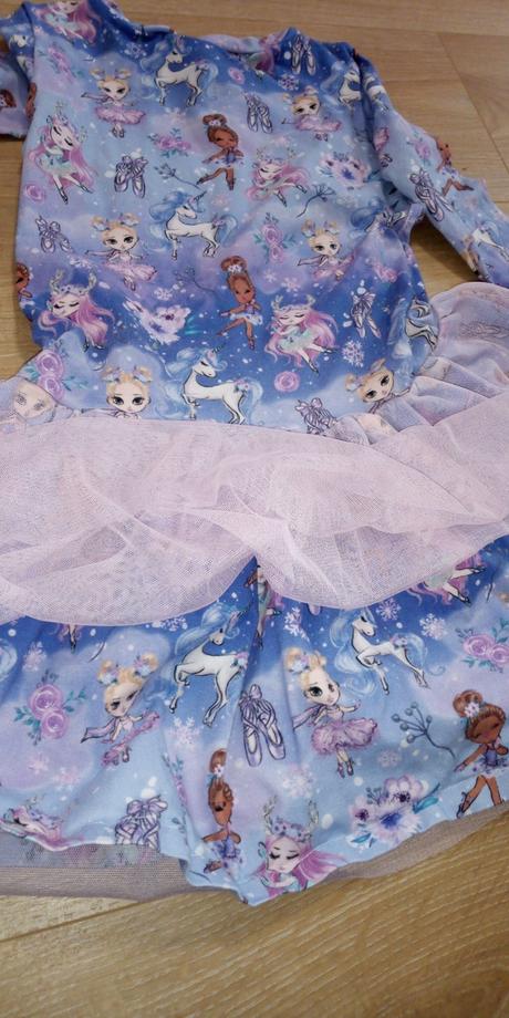 Šaty koník víla, 110