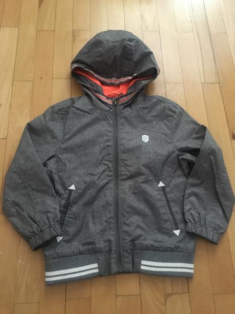 Prechodna bunda, 104