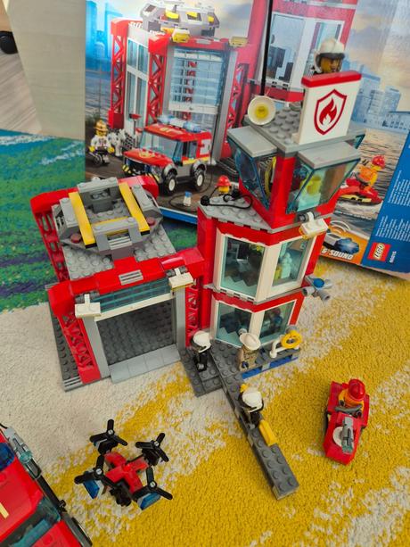 Lego city hasičská stanica xl,