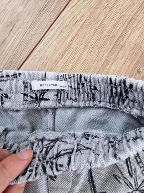 Kraťasy, reserved,98