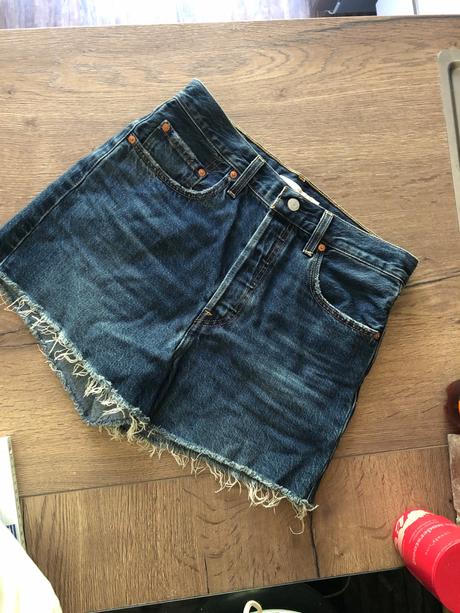 Šortky levis, levis,l