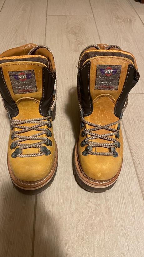 Super turistické topánky, 36