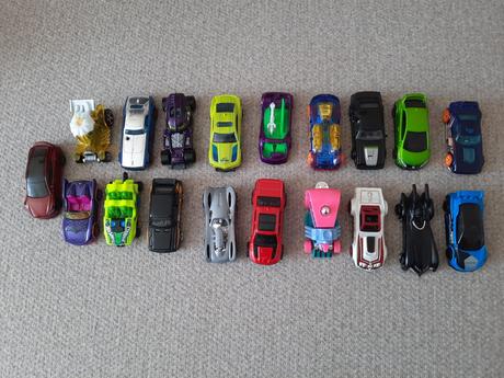 Autíčka hot wheels, 
