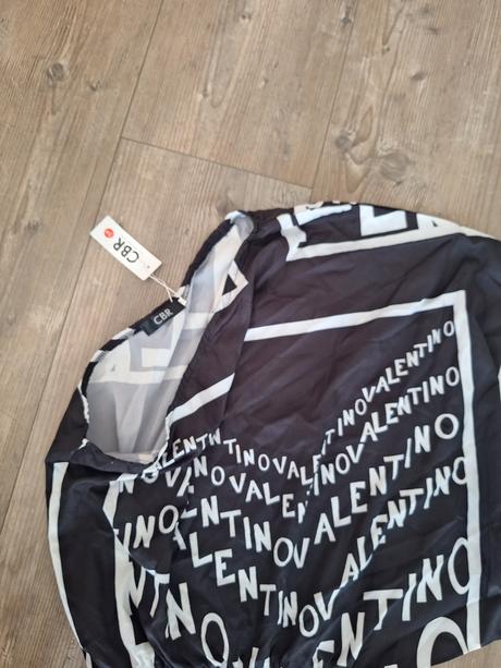 Saty black-white, s