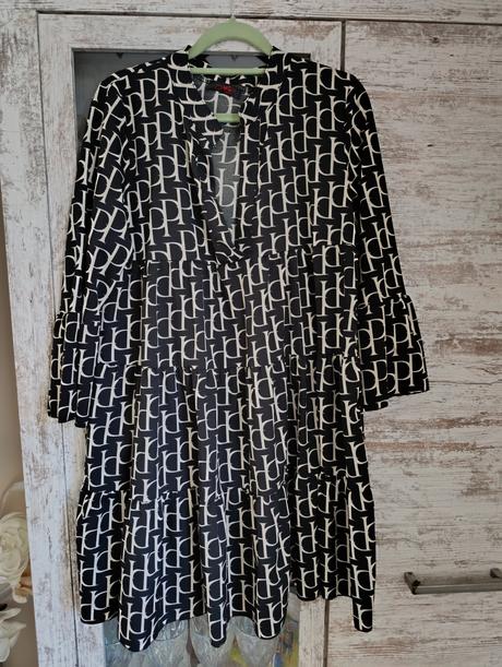 Dámske šaty vel.uni, 