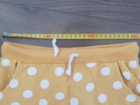 Bodkovane tepláky veľ 122/128, 122