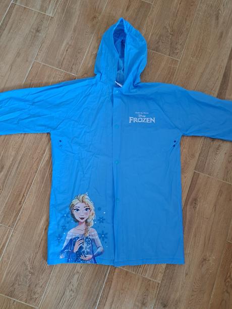 Dievčenský pršiplášť, 128