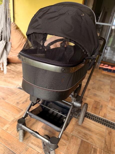 Luxusný kočík hartan amg v čiernej farbe s červený, hartan,hartan amg