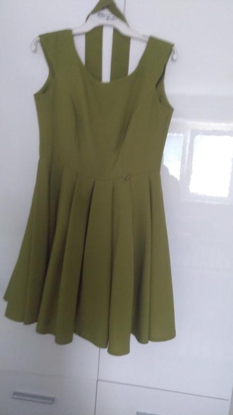 Spoločenské šaty, 40