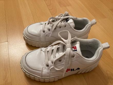 Topanky, fila,32