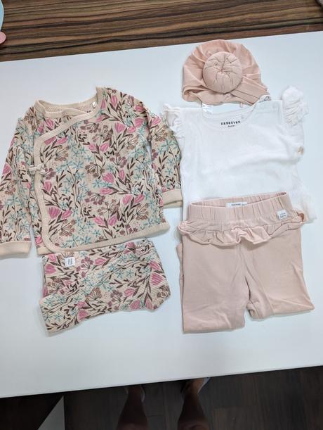 Supravy, reserved,74