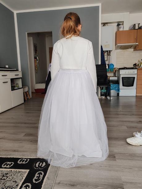 Šaty na 1.sväté príjmanie, 158