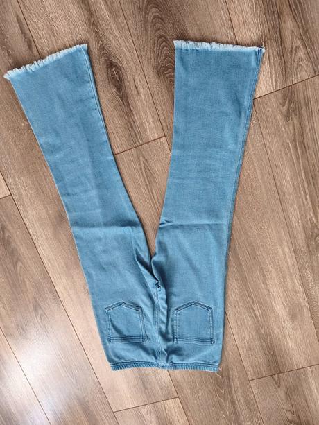 Džegínsy zvonové, calzedonia,134