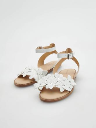 Sandálky na prijimanie kvetinové biele reserved, reserved,33