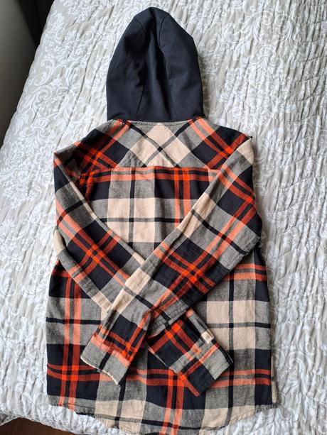 Košeľa na zips, chapter young,146