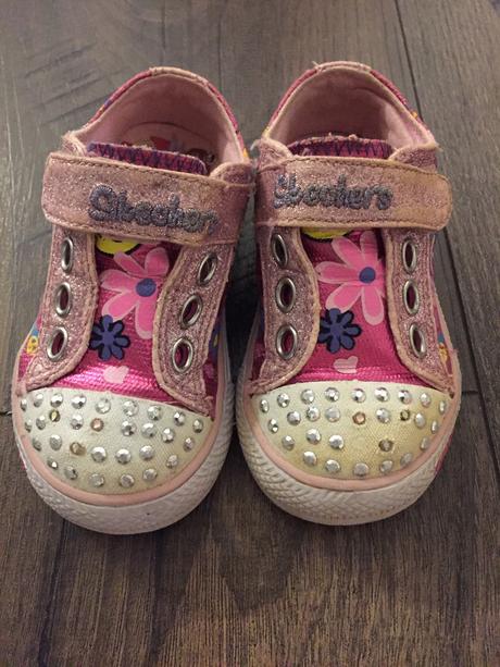 Skechers, skechers,19