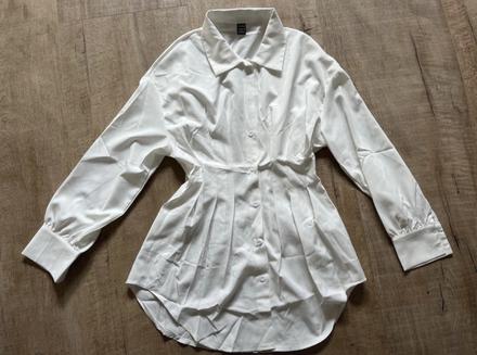 Predľžená blúzka, s