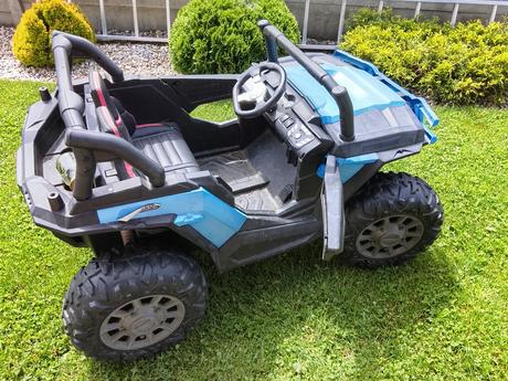Veľké auto ná baterku, 