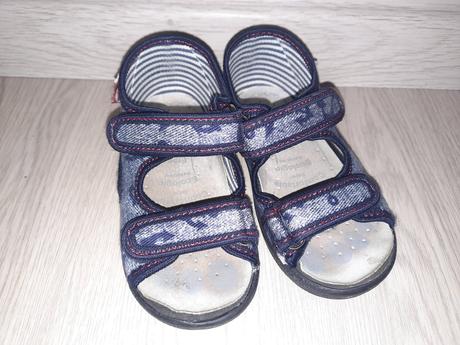 Papučky ren but (vd 14 cm), ren but,23