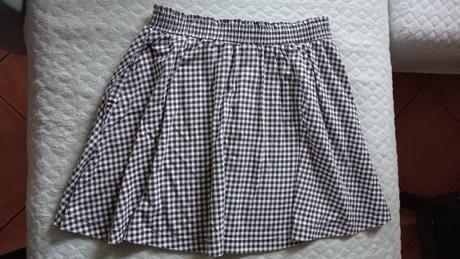 Super sukňa k swiss s gombíkmi a vreckami, 38