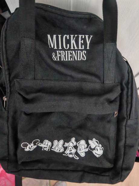 Cierny ruksak mickey - nie skolsky, 