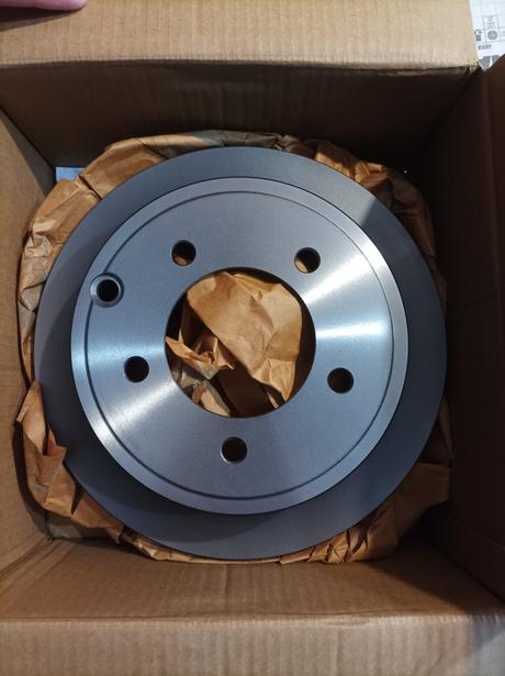 Brzdové zadné kotúče 5x114,3, 