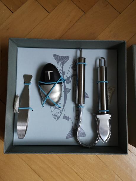 Sada na spracovanie/čistenie rýb,