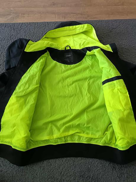 Chlapčenská prechodná bunda + čiapka, s