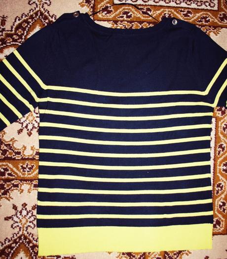 Pulóver s neónovými pásikmi, atmosphere,38