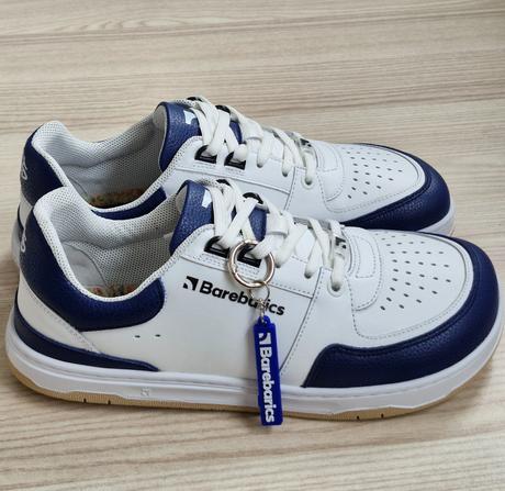 Wave - white & dark blue 41 x358, be lenka,41