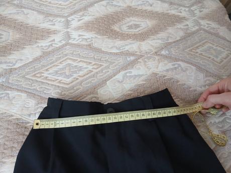 Elegantné nohavice, 122