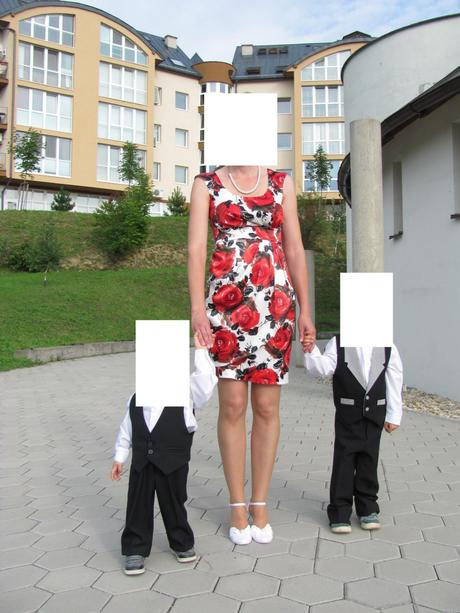 Krásne spolocenske kratke saty, s