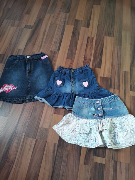 Rifľové sukne, cena spolu, 116