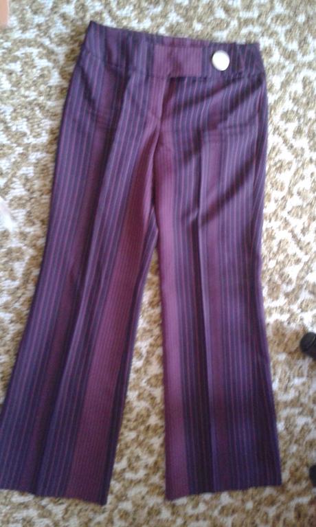 Nohavicový kostým, 38