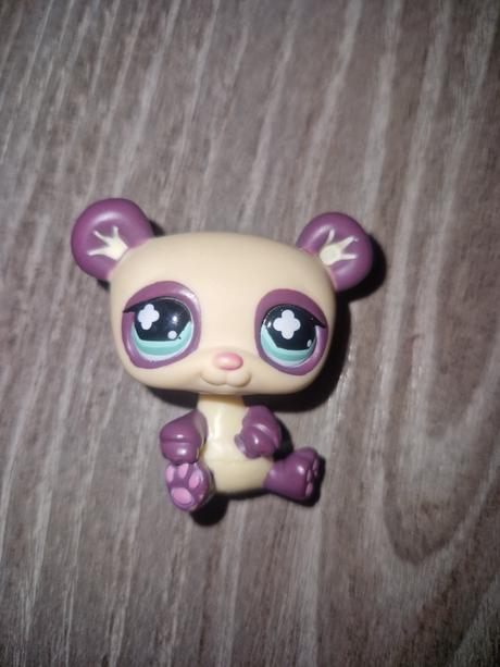 Littlest pet shop panda, 