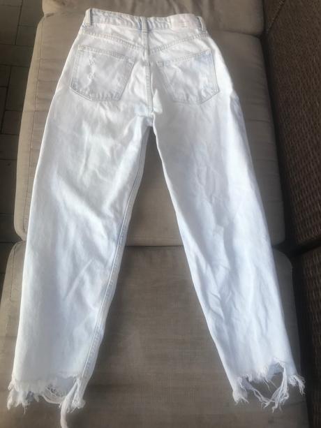 Potrhane rifle, bershka,s