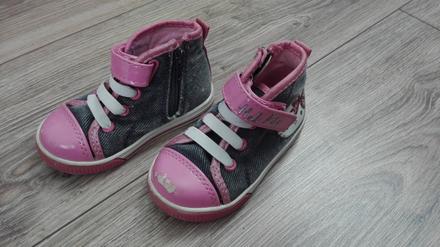 Prechodny obuv hello kitty, 21