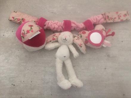 Hračka na sedačku alebo športový kočík, 