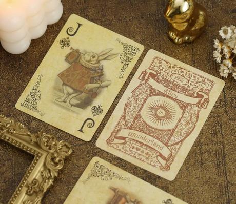 Retro balíček poker kariet na vintage štýl,