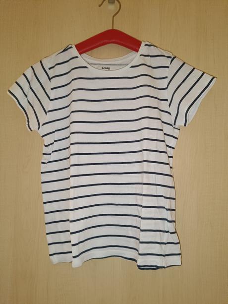 1x vzaté overalové kraťase + tričko grátis, sinsay,146